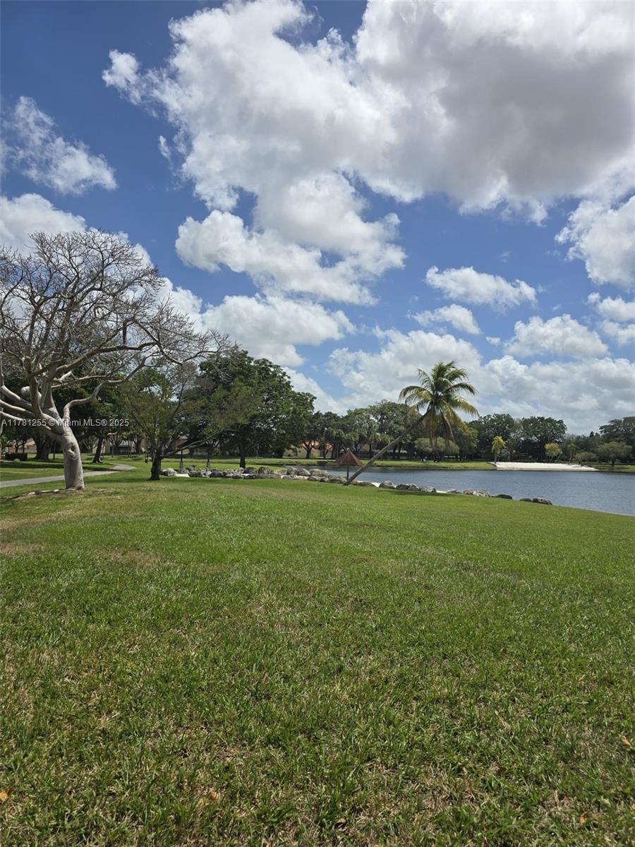 HAMMOCKS TRAILS CONDO - Residential