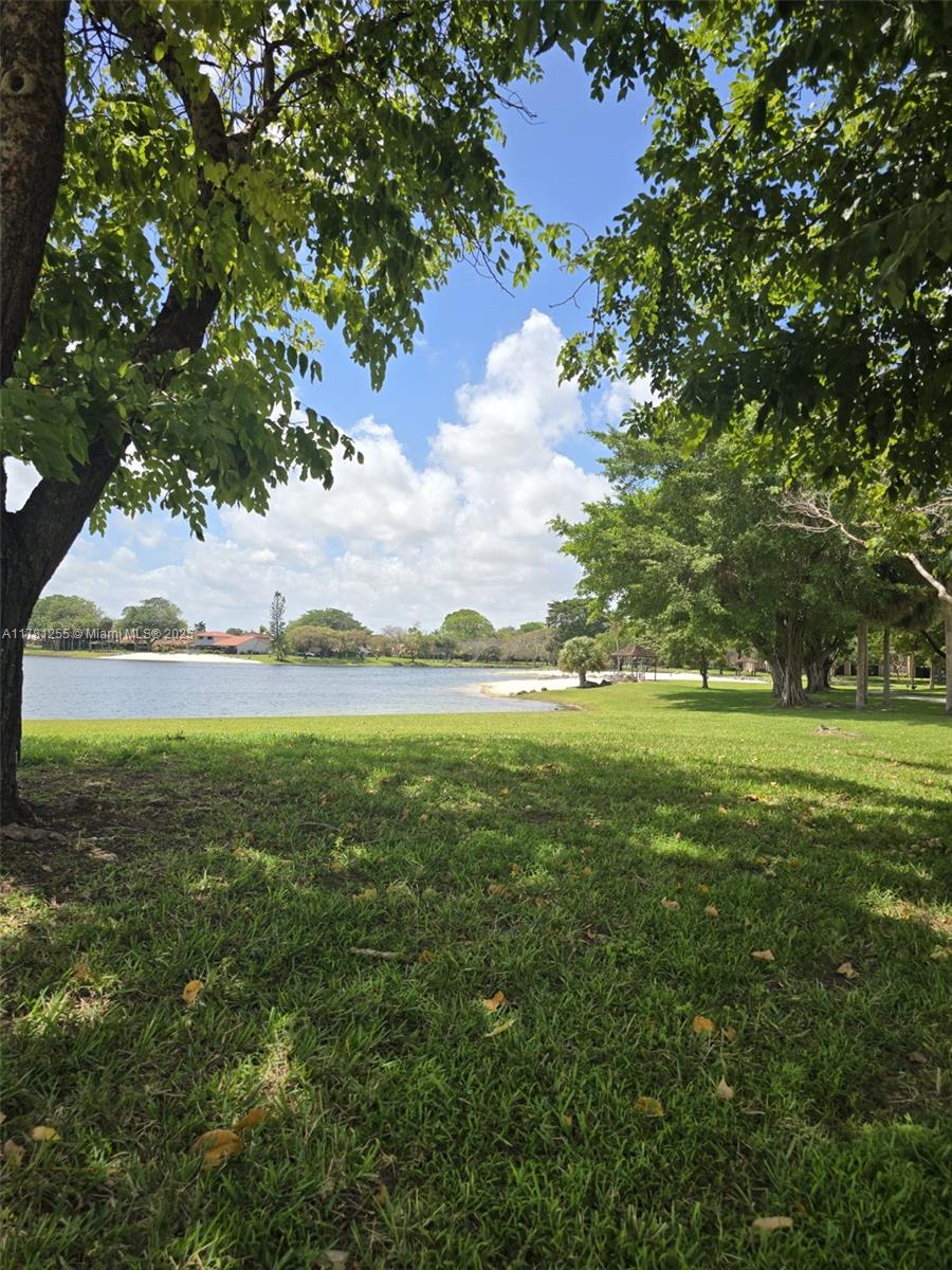 HAMMOCKS TRAILS CONDO - Residential