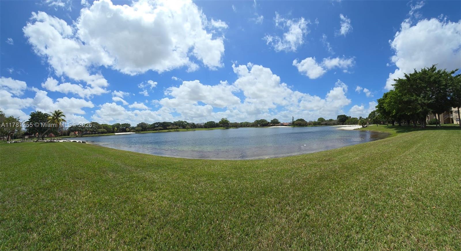 HAMMOCKS TRAILS CONDO - Residential