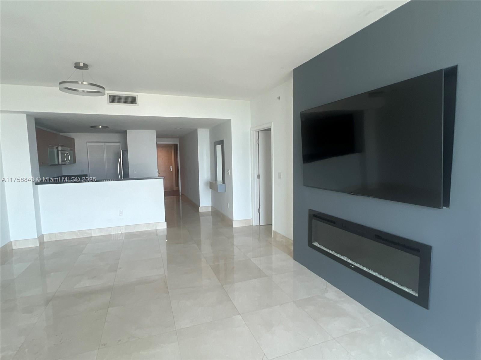 VIZCAYNE SOUTH CONDO - Residential
