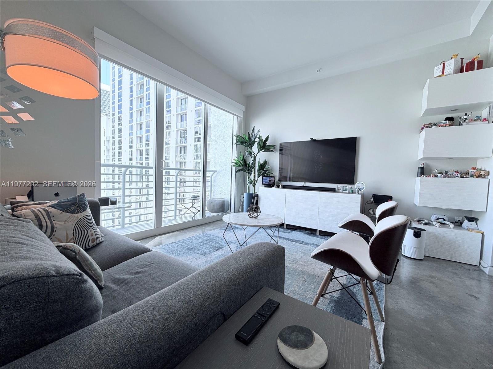 THE LOFT DOWNTOWN II COND - Residential Lease