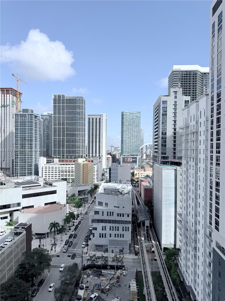 THE LOFT DOWNTOWN II COND - Residential Lease