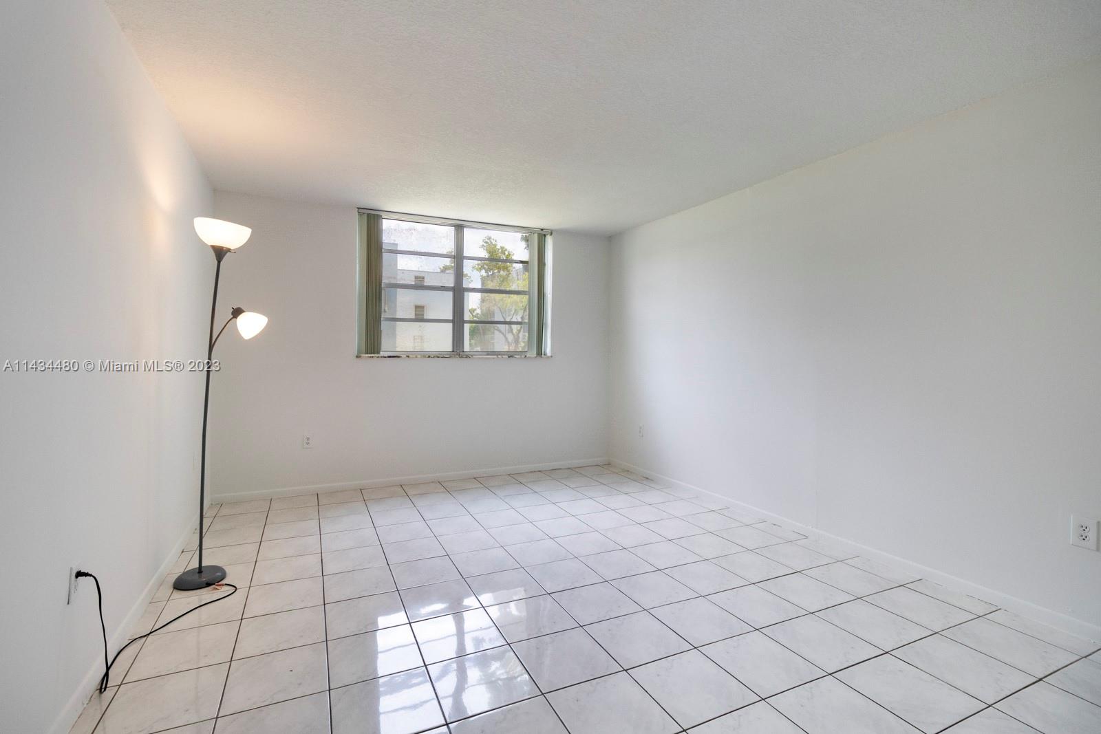 EL CONQUISTADOR SOUTH CON - Residential Lease