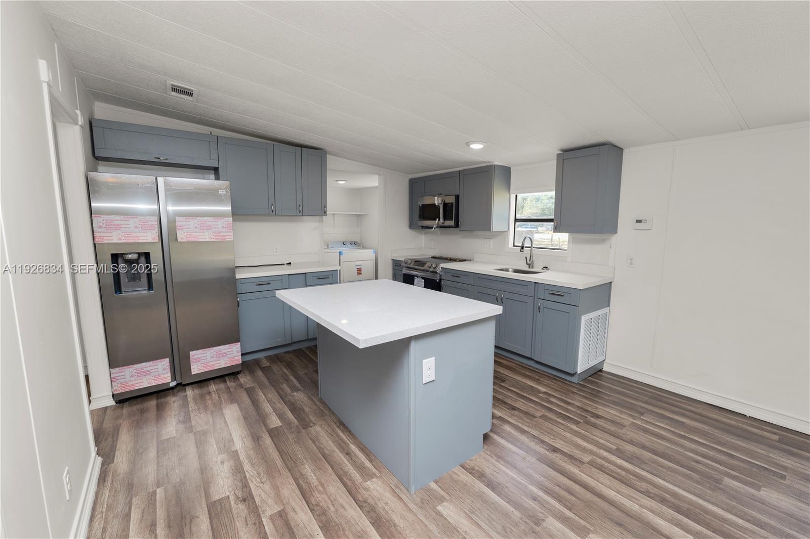 COUNTRY HAVEN - Residential