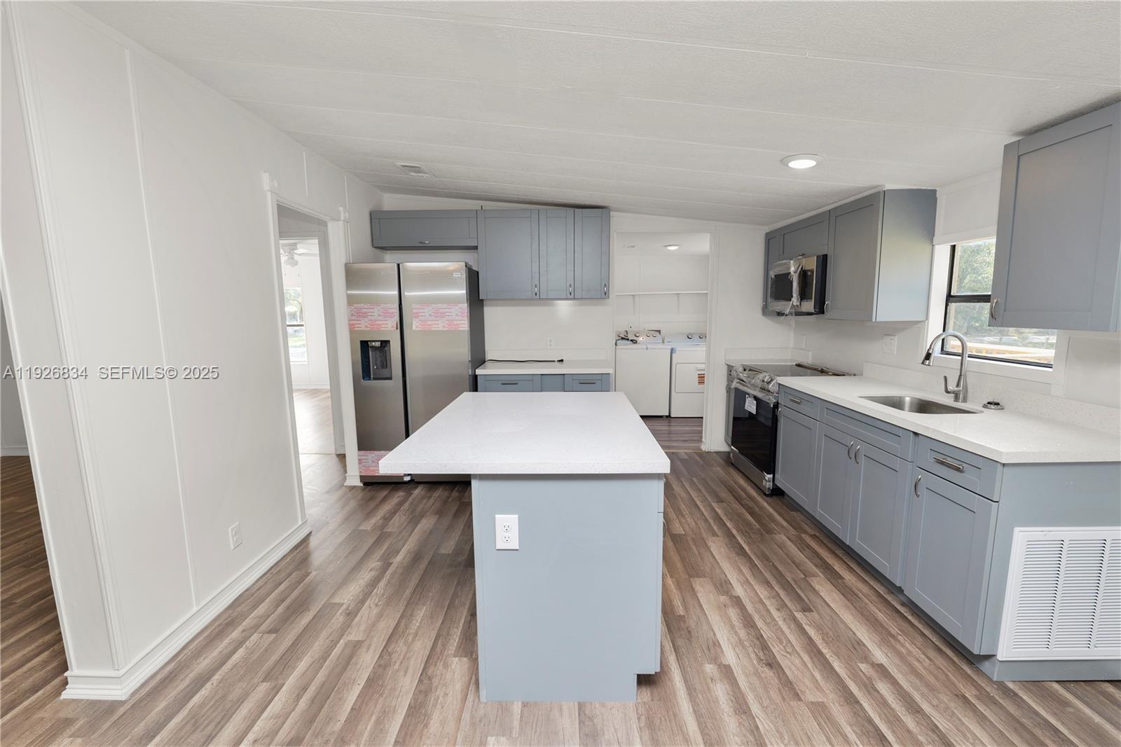 COUNTRY HAVEN - Residential