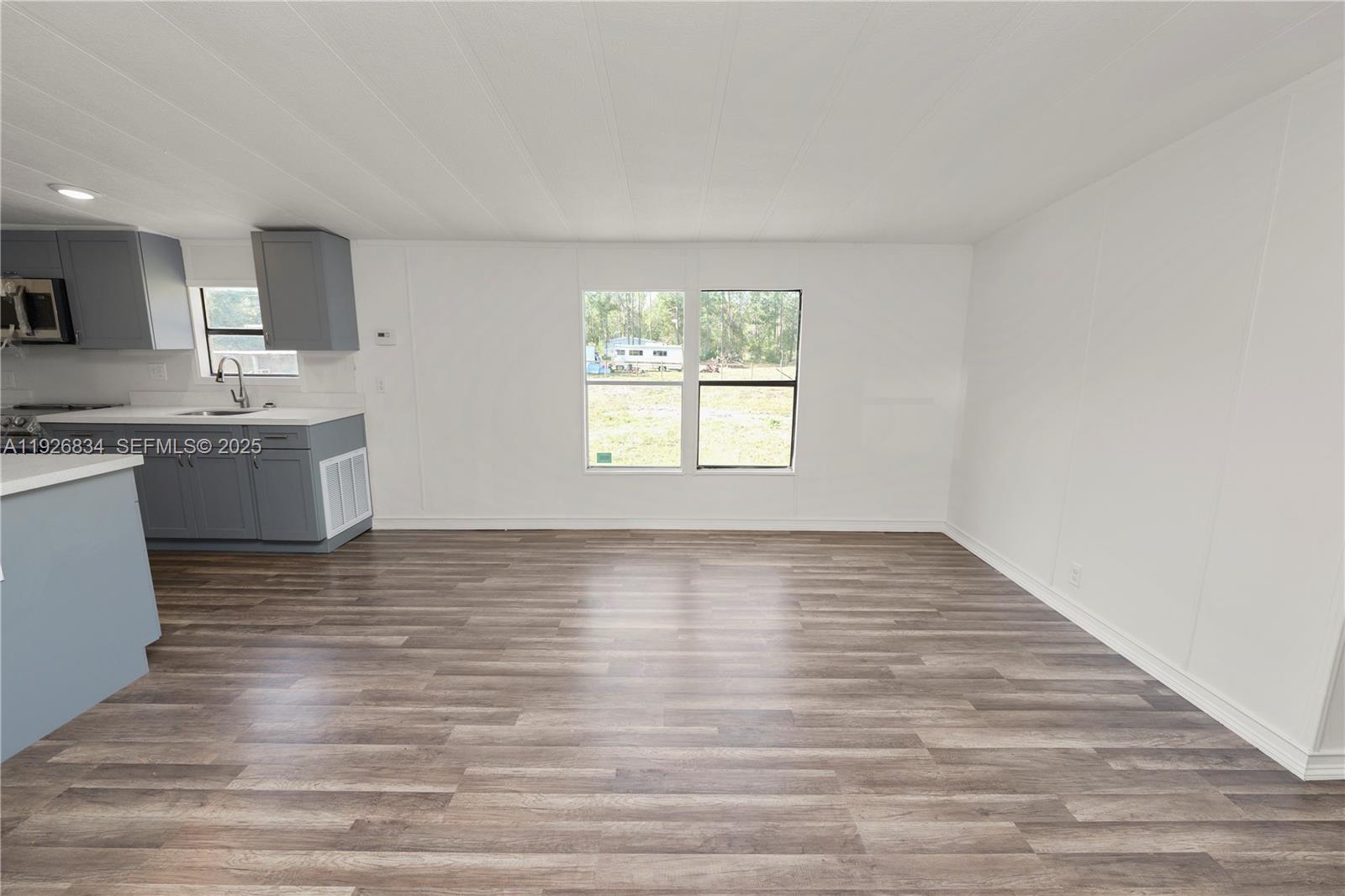 COUNTRY HAVEN - Residential