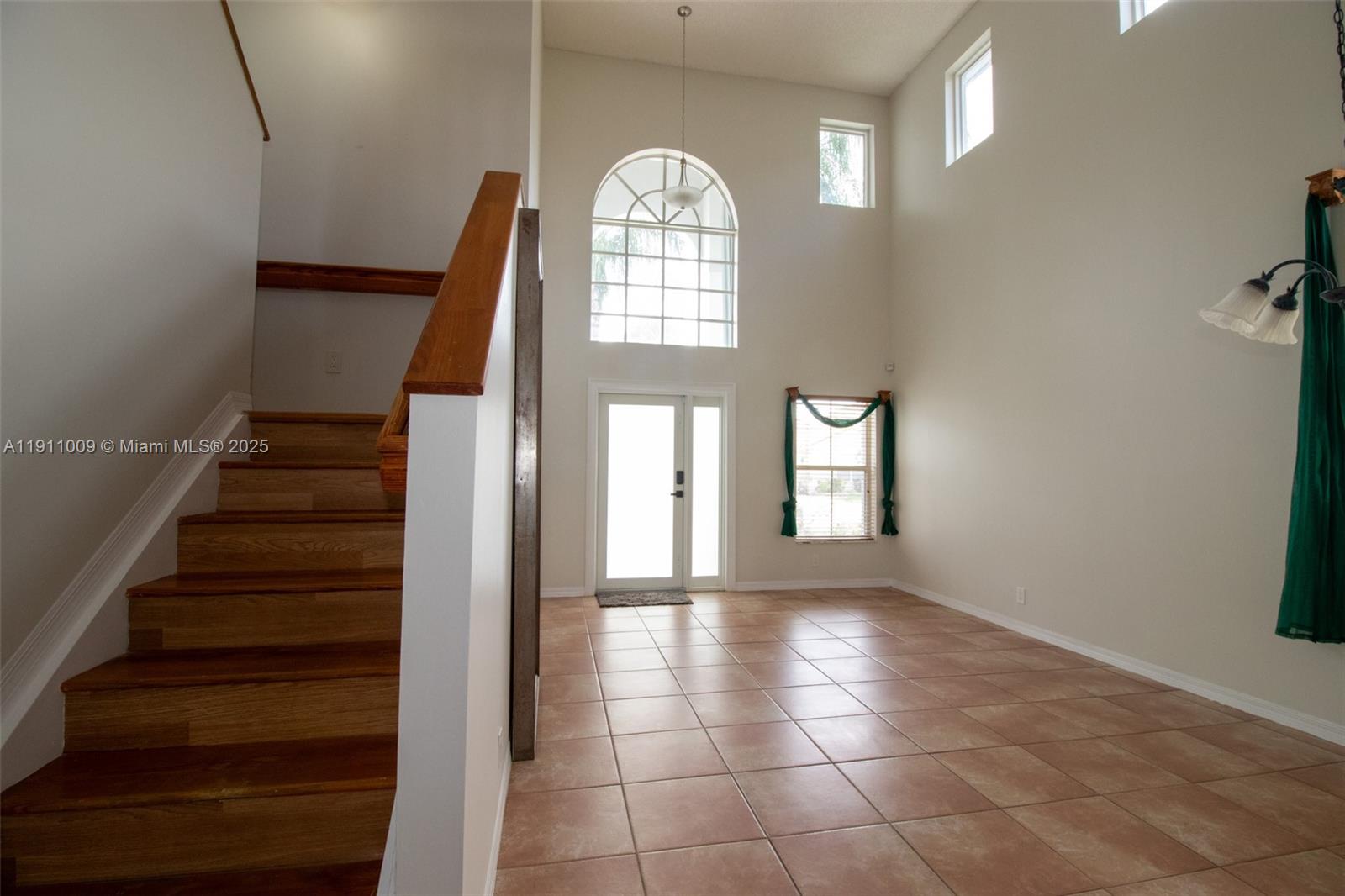 WYNDHAM LAKES NORTH - Residential Lease