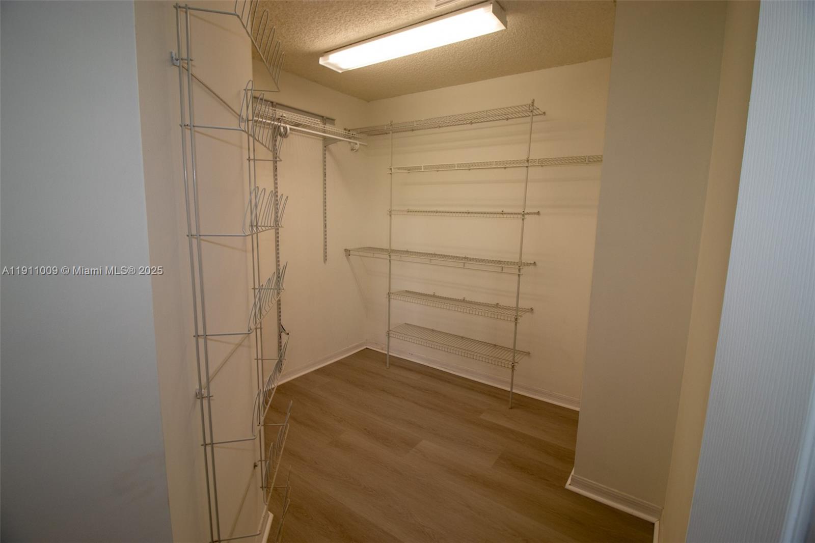 WYNDHAM LAKES NORTH - Residential Lease