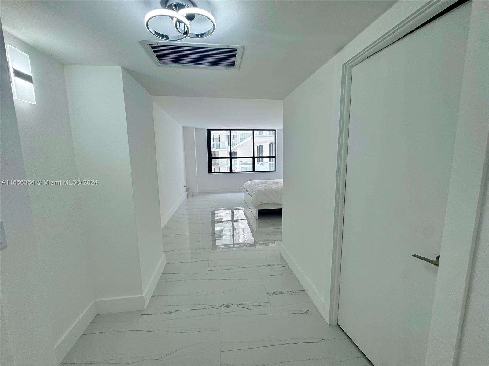 BALMORAL CONDO - Residential Lease