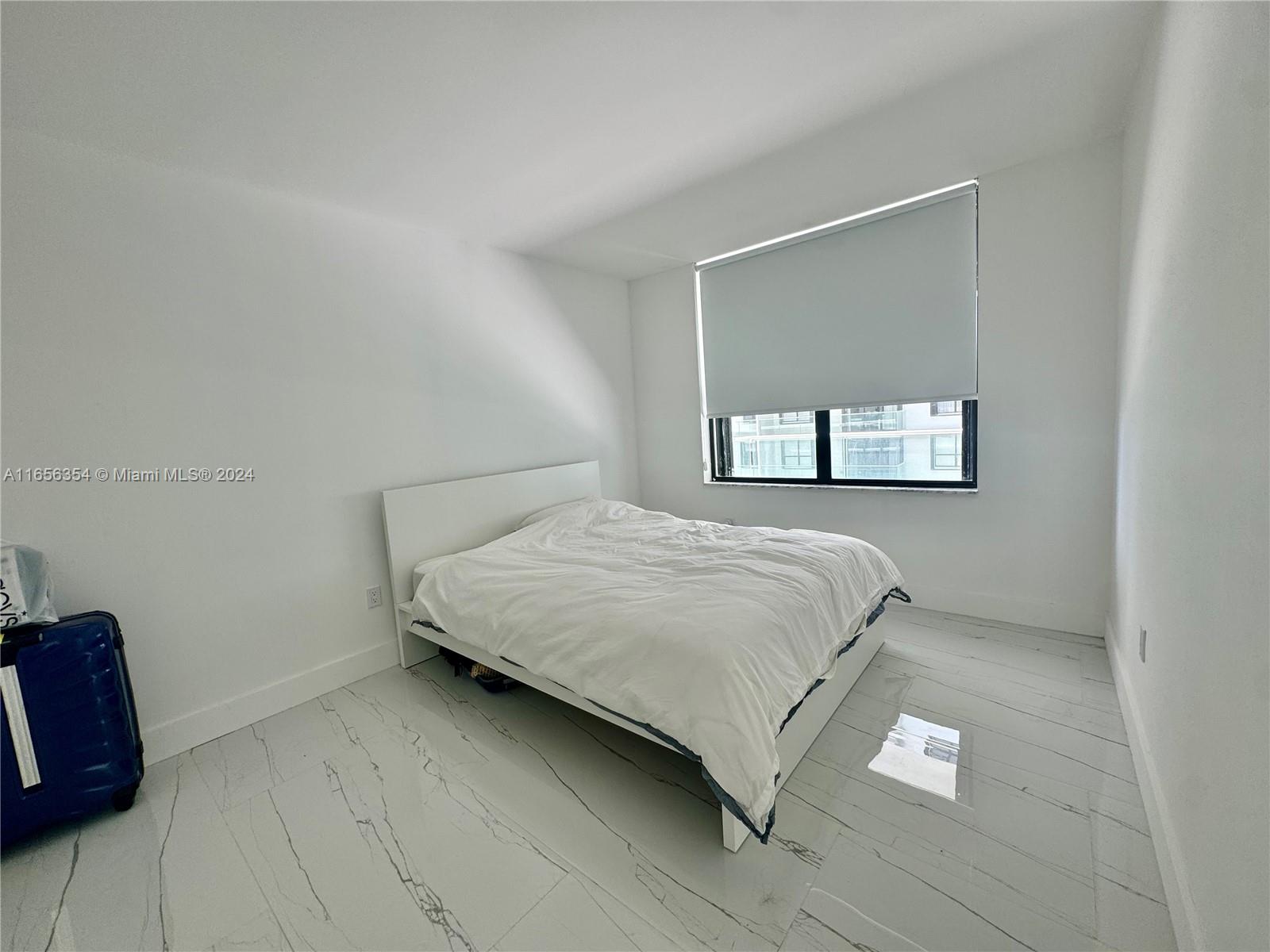BALMORAL CONDO - Residential Lease