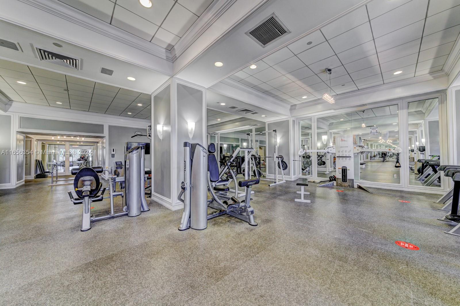 BALMORAL CONDO - Residential Lease