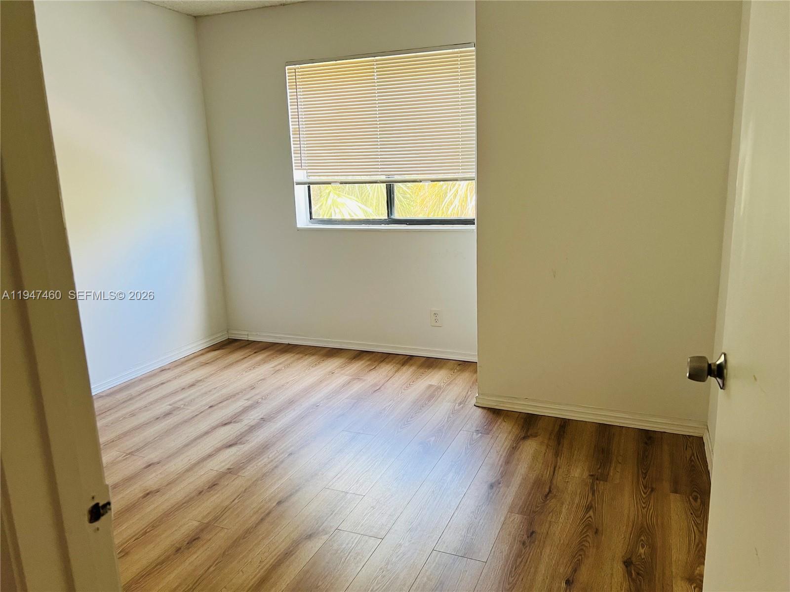 VILLAS AT LAKEVIEW CONDO - Residential