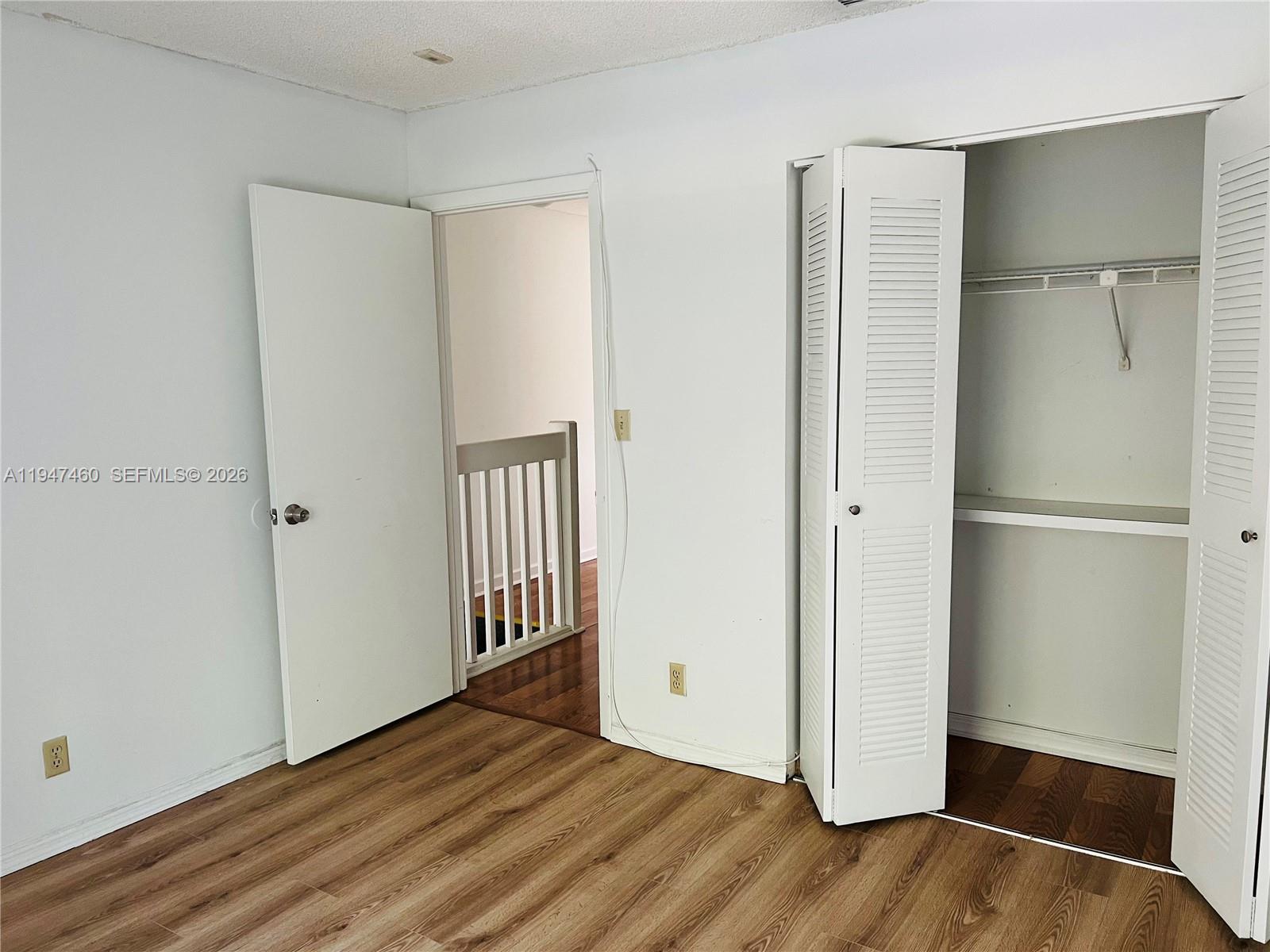 VILLAS AT LAKEVIEW CONDO - Residential