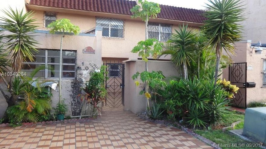 Two story villa with two bedrooms and two baths in desirable Mango Hill. Unit has a loft on the second floor that can be used as a third bedroom or office/play area. Very close to shopping and dining establishments, parks, schools and major highways.