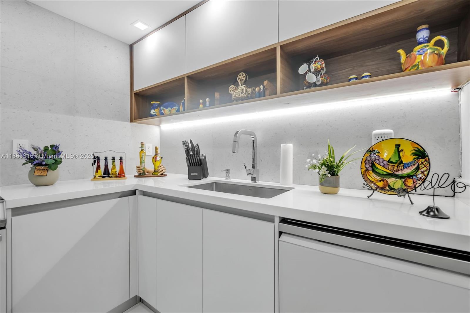 BOSTON PLAZA CONDO - Residential