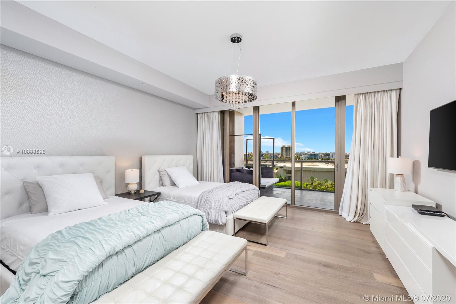 BAL HARBOUR NORTH SOUTH C - Residential