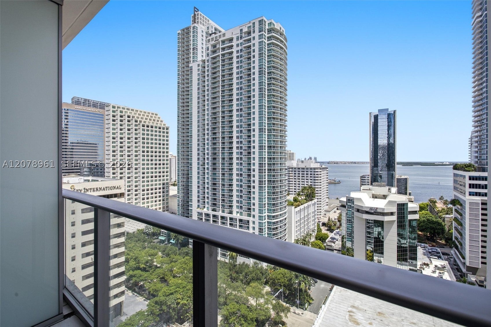 1010 Brickell Ave 2102