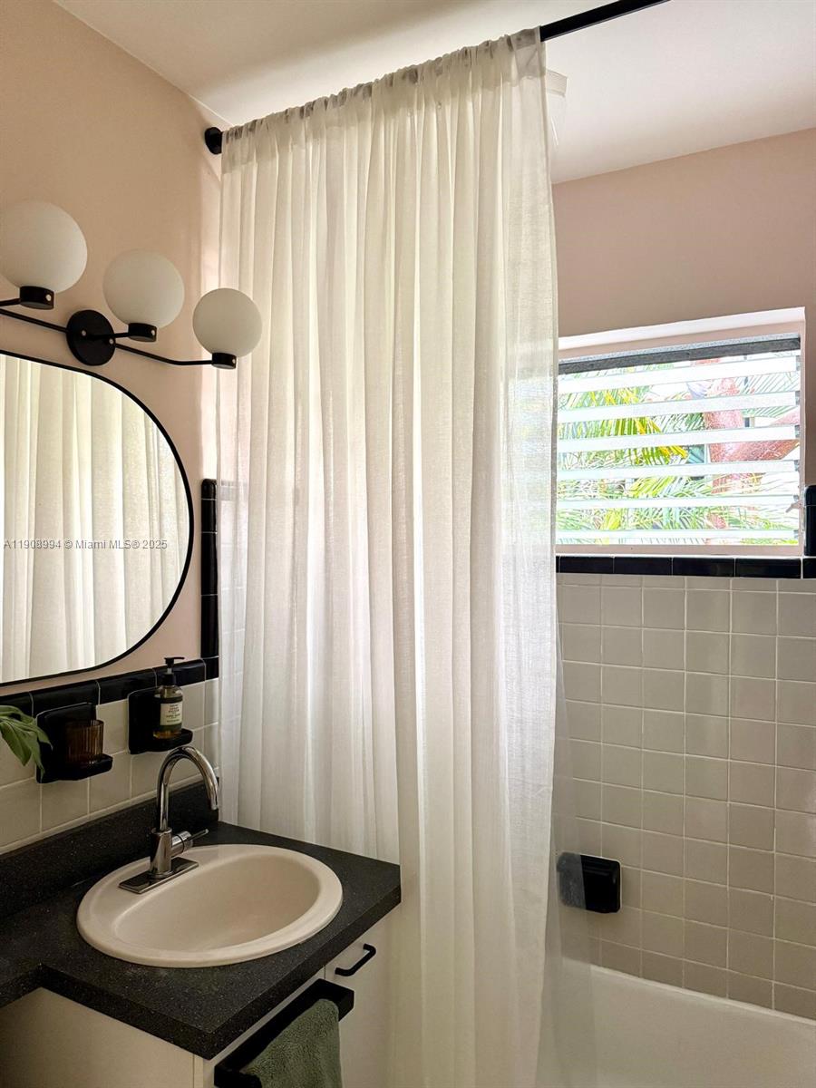 PARK SQUARE CONDO - Residential