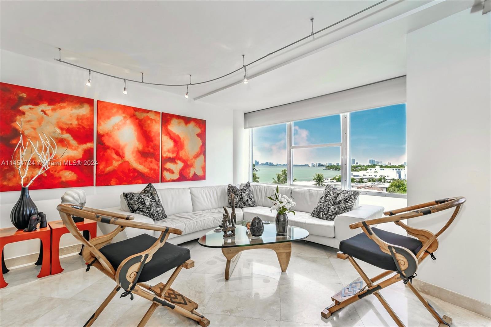 Property for Sale at 900 Bay Dr 519, Miami Beach, Miami-Dade County, Florida - Bedrooms: 1 
Bathrooms: 2  - $395,000