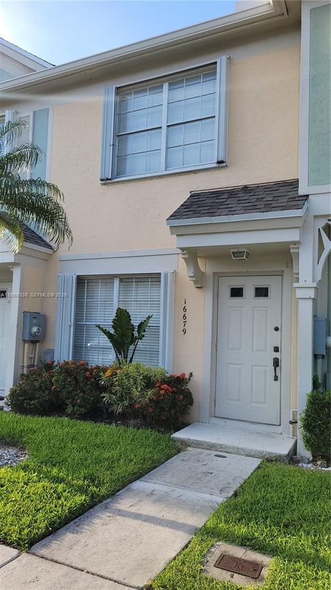 16679 Hemingway Dr Weston FL 33326
