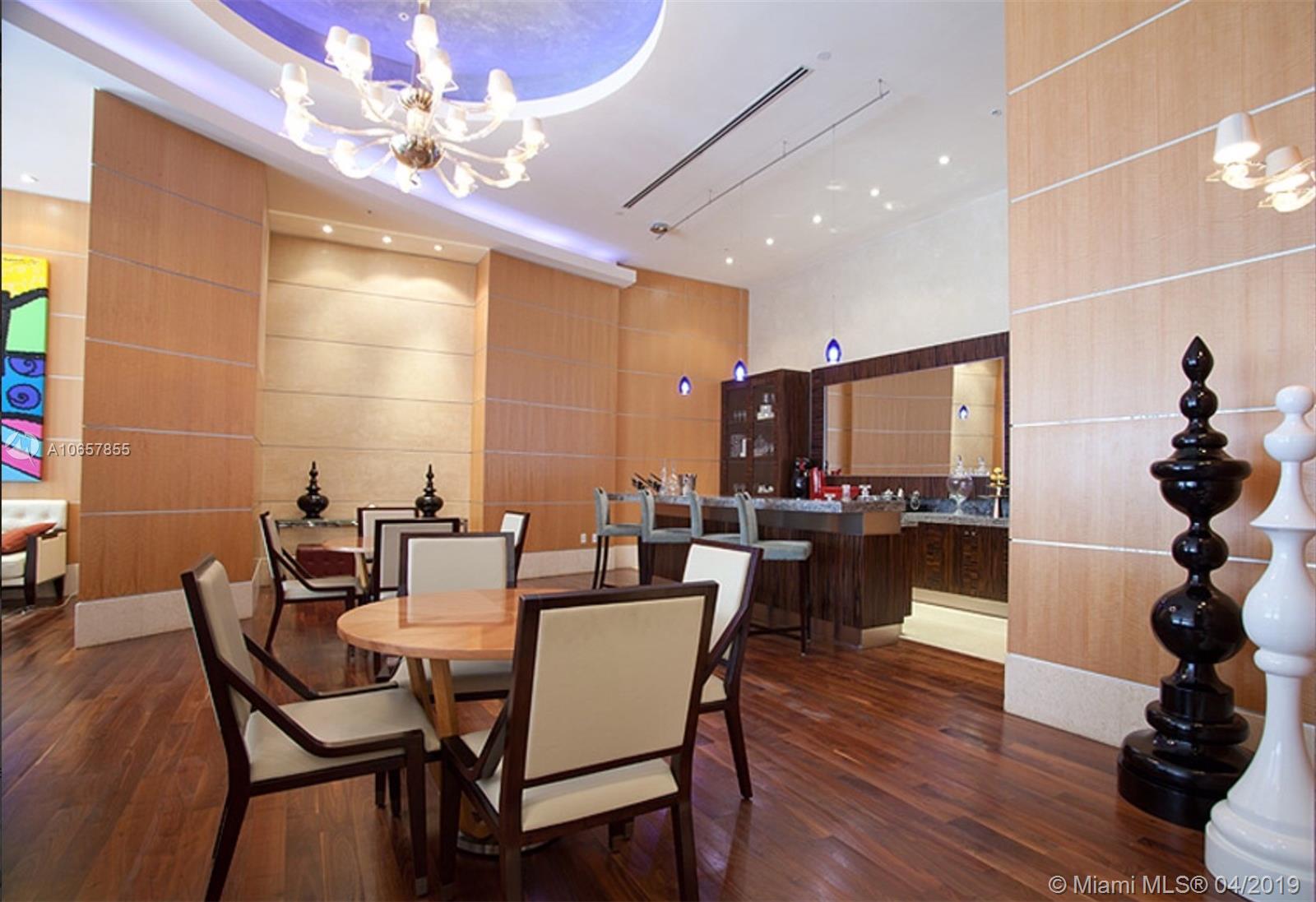 VIZCAYNE NORTH CONDO - Residential Lease