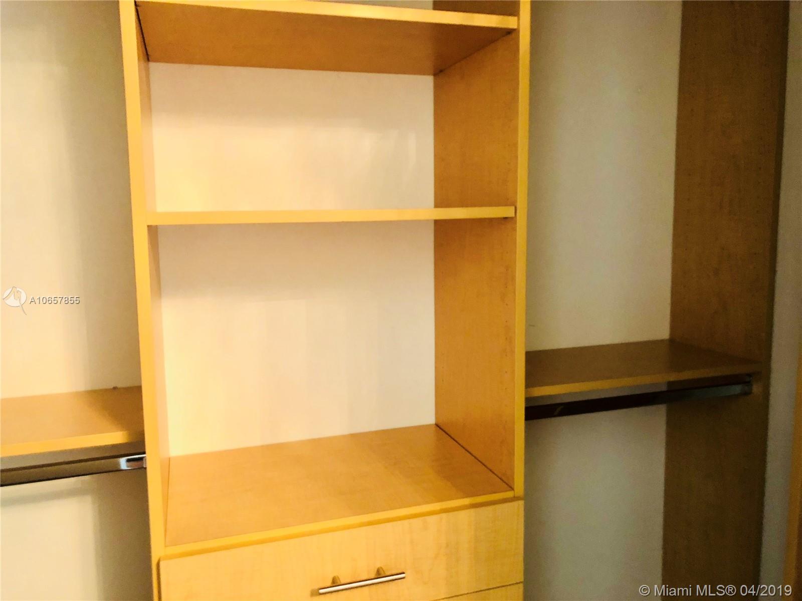 VIZCAYNE NORTH CONDO - Residential Lease