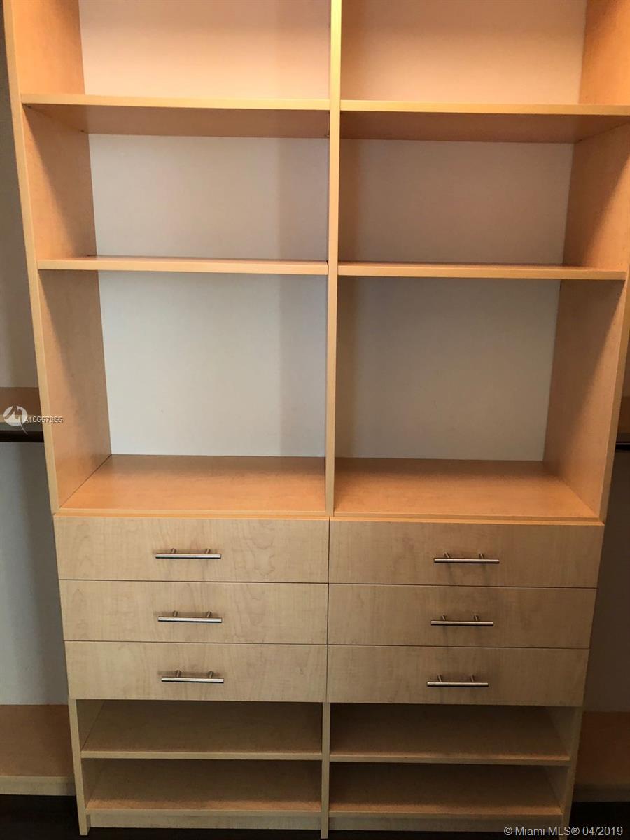 VIZCAYNE NORTH CONDO - Residential Lease