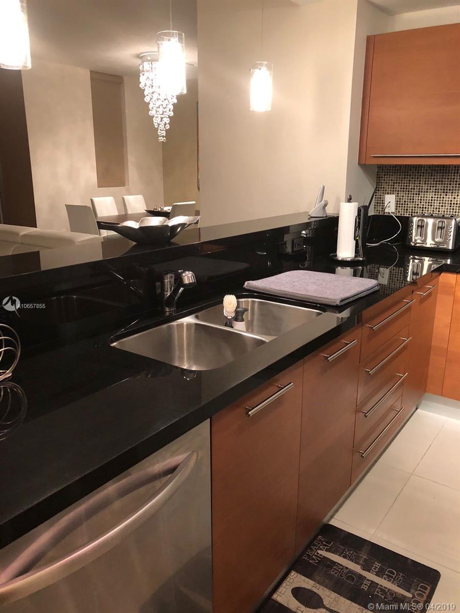 VIZCAYNE NORTH CONDO - Residential Lease