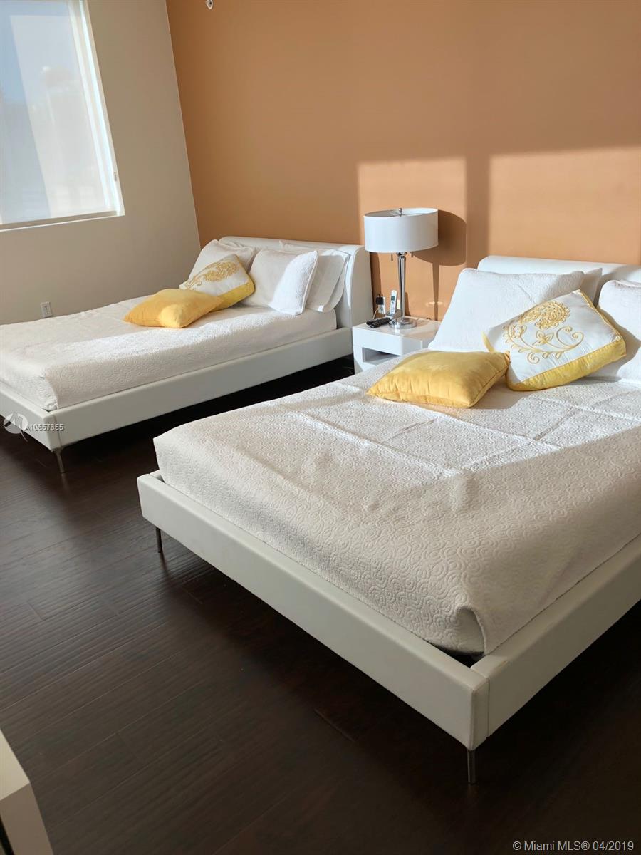 VIZCAYNE NORTH CONDO - Residential Lease