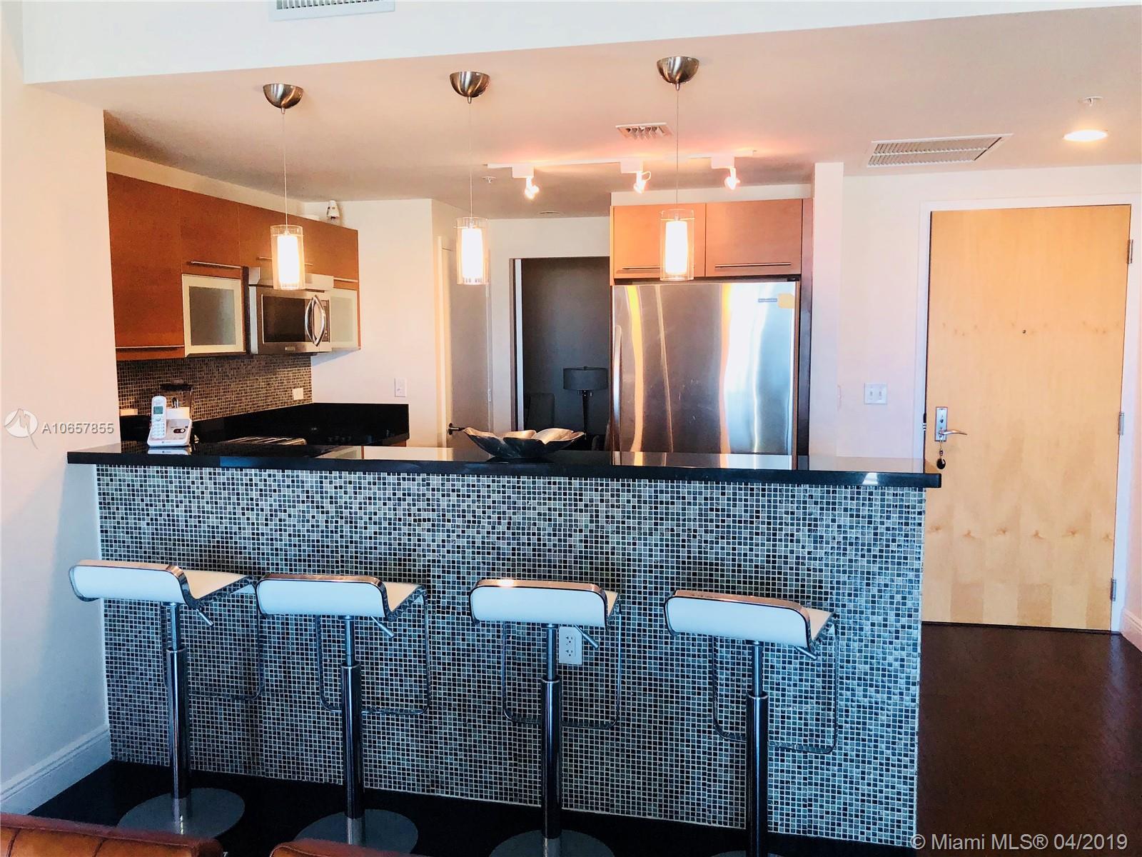 VIZCAYNE NORTH CONDO - Residential Lease