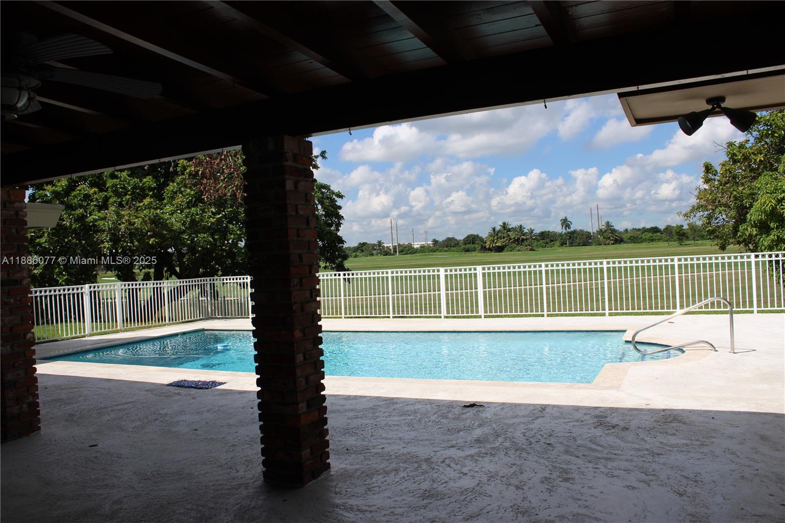 16100 W Prestwick Pl