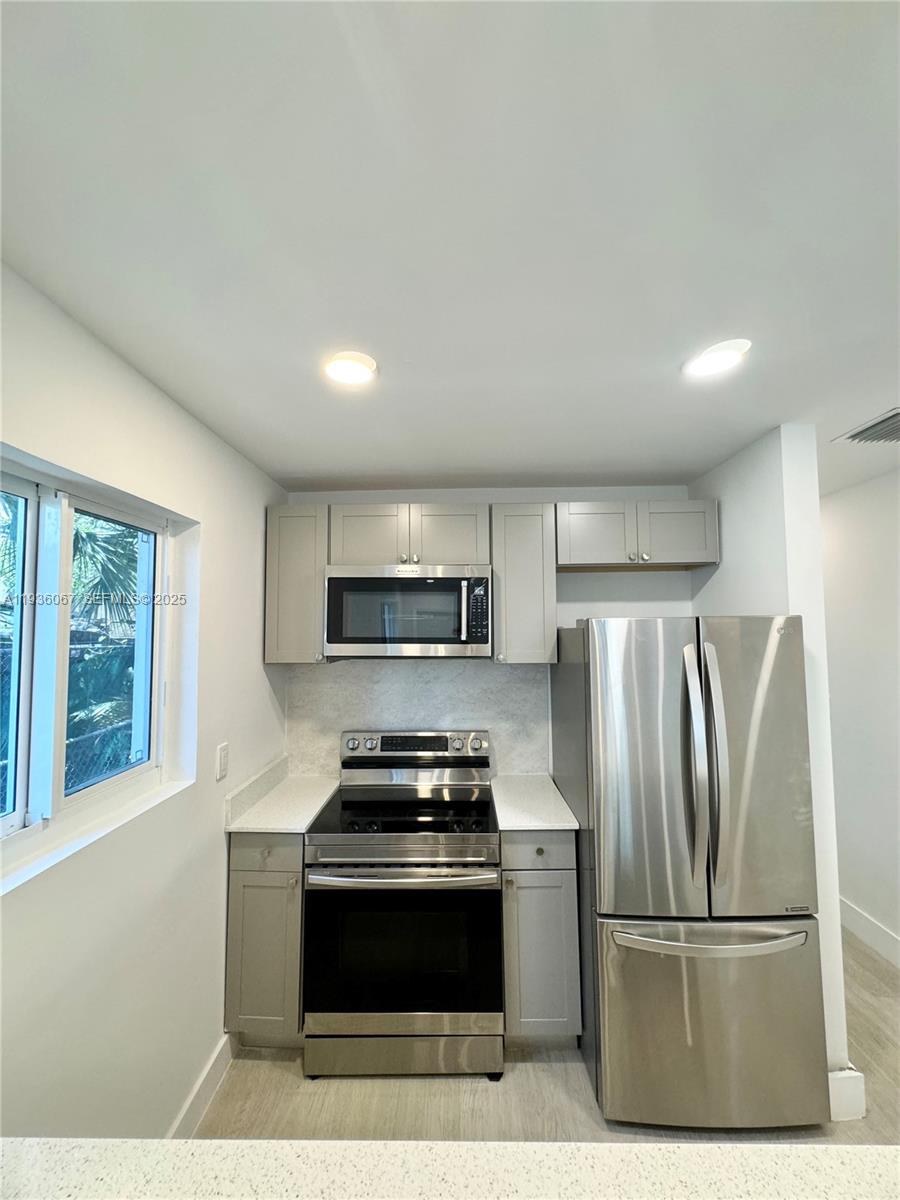 TOWN OF MODELO (DANIA) B- - Residential Income