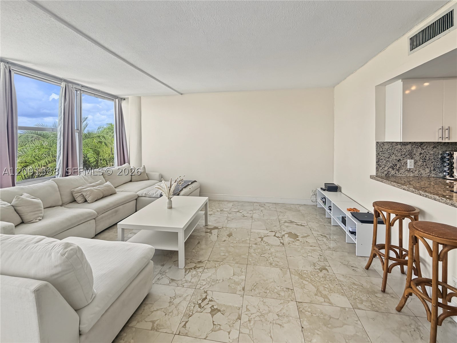 900 Bay Dr 221
