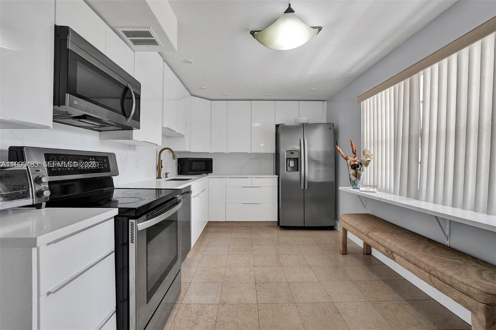 NO 78A PALM-AIRE COUNTRY - Residential Lease