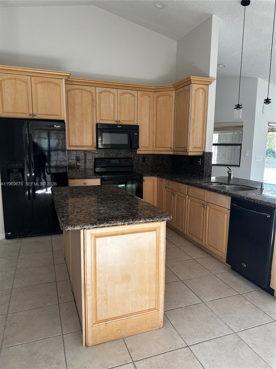 JACARANDA PARCEL 274 - Residential Lease