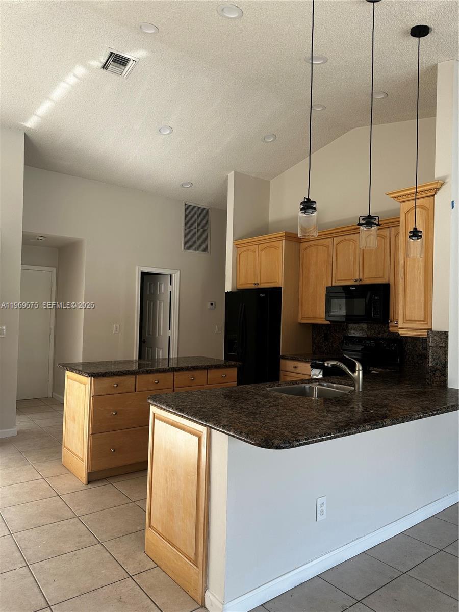 JACARANDA PARCEL 274 - Residential Lease