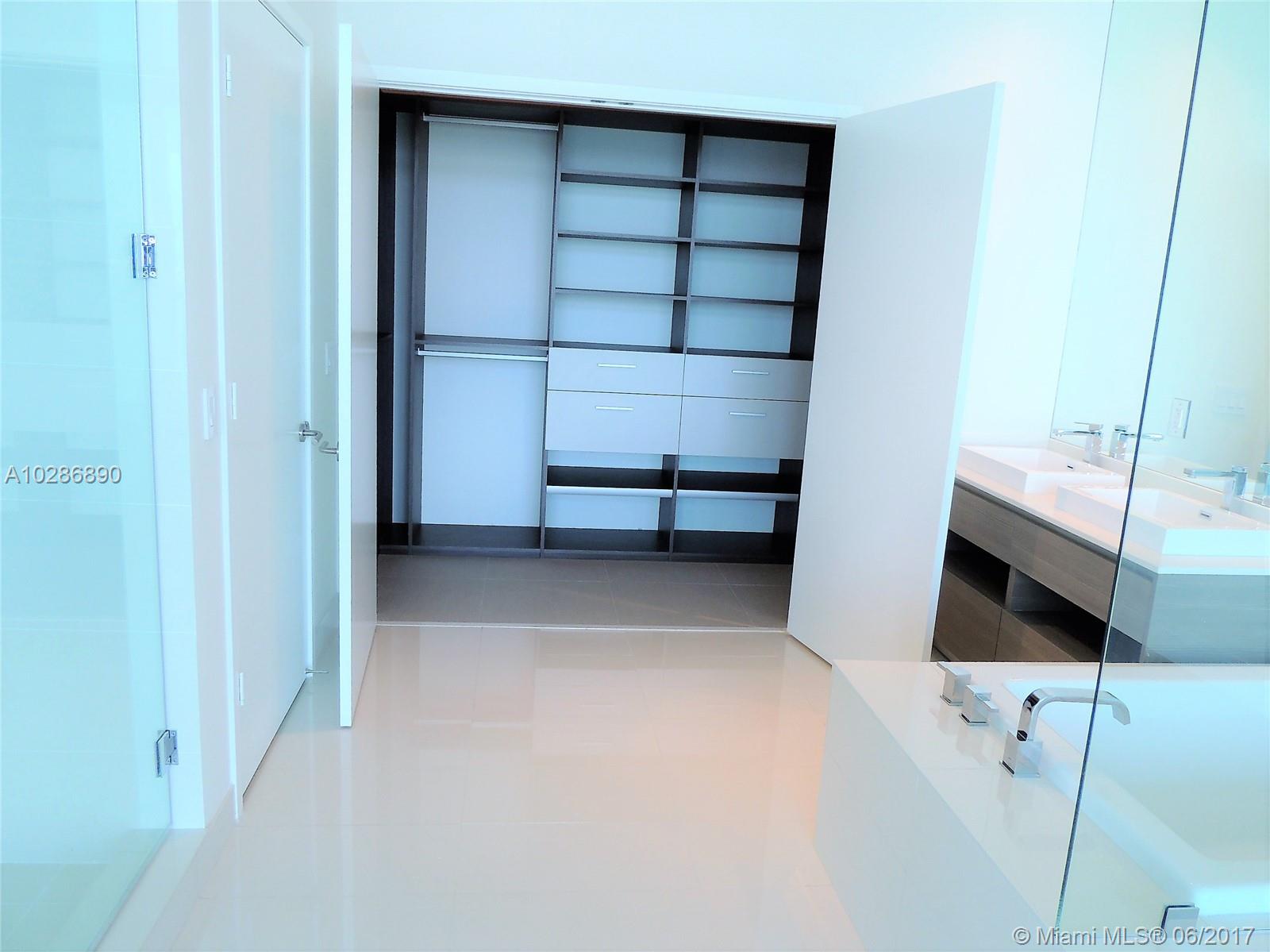 ICON BAY CONDO - Residential Lease