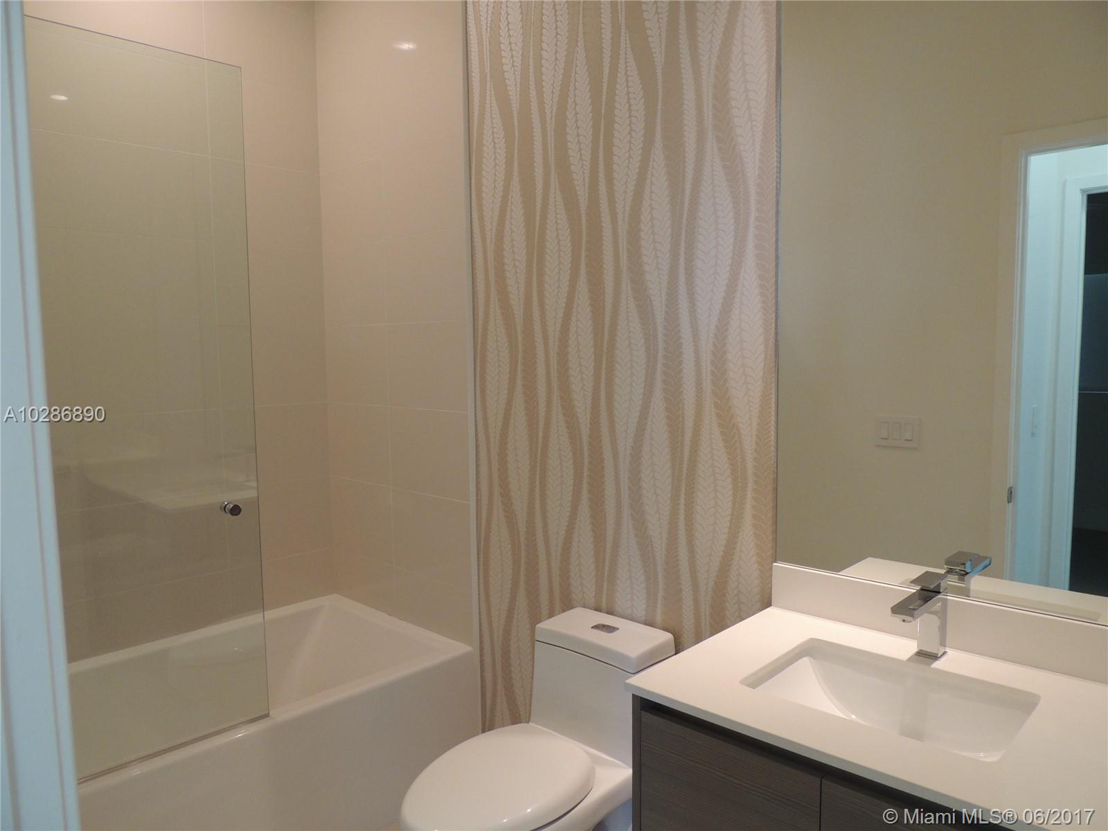 ICON BAY CONDO - Residential Lease