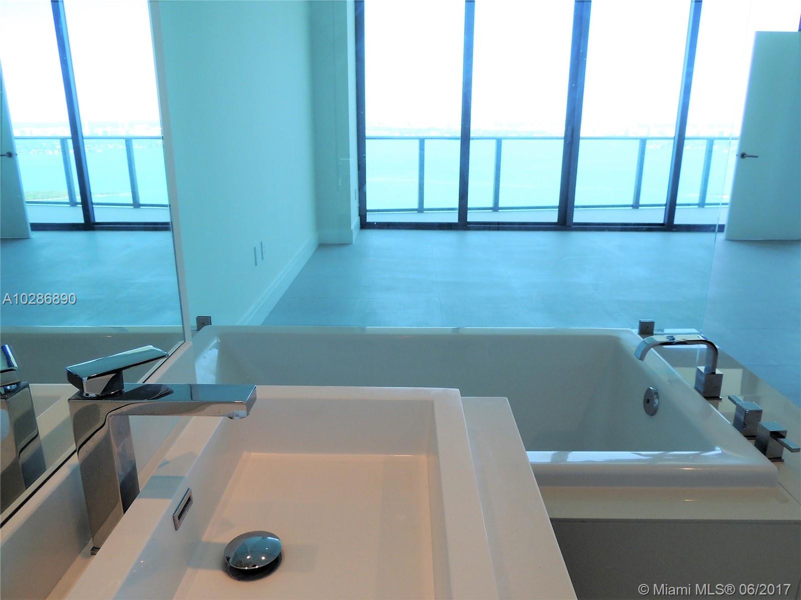 ICON BAY CONDO - Residential Lease