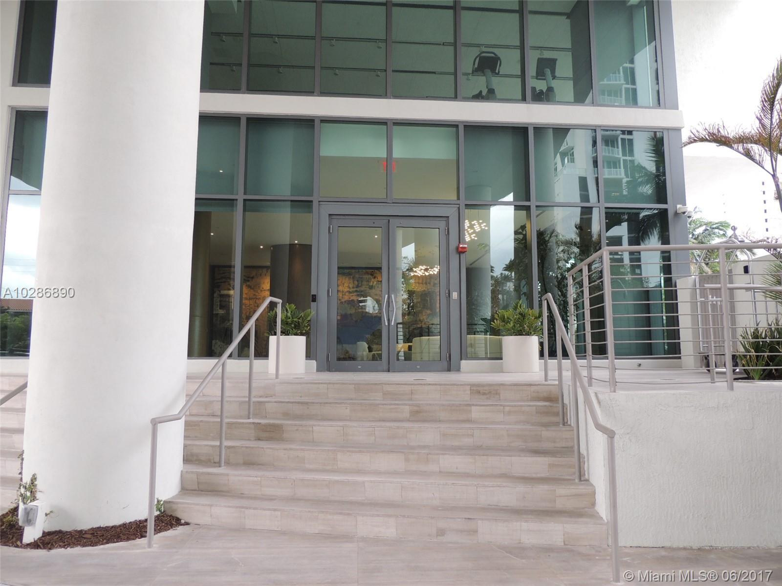 ICON BAY CONDO - Residential Lease