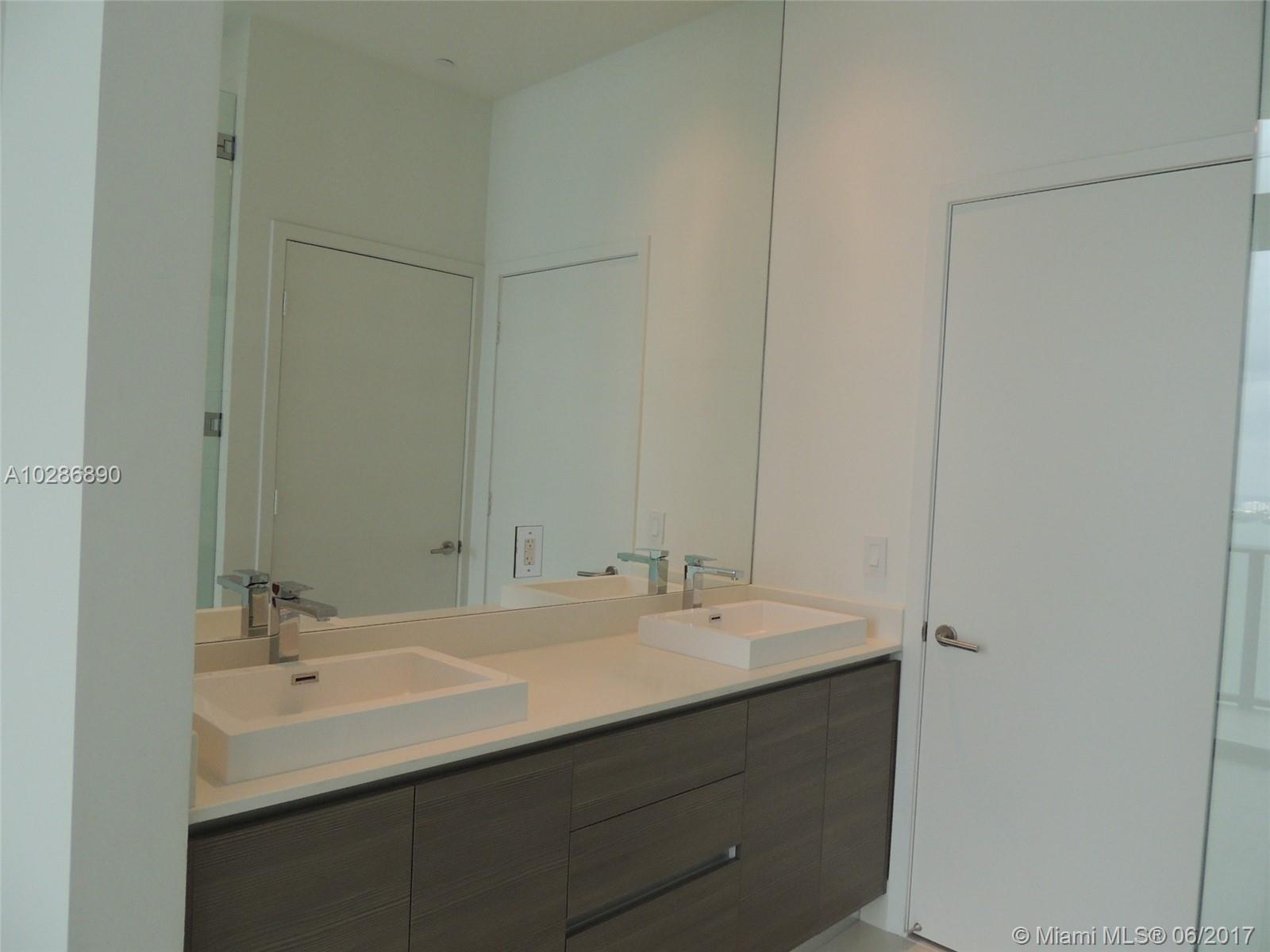 ICON BAY CONDO - Residential Lease