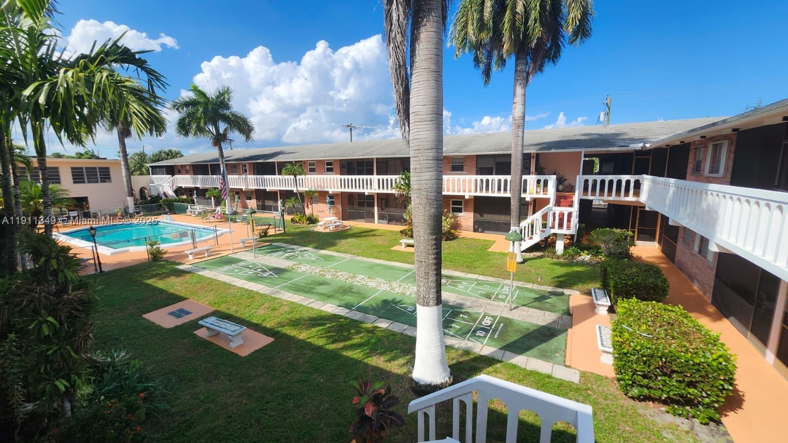 ELDORADO COUNTRY CLUB APT - Residential