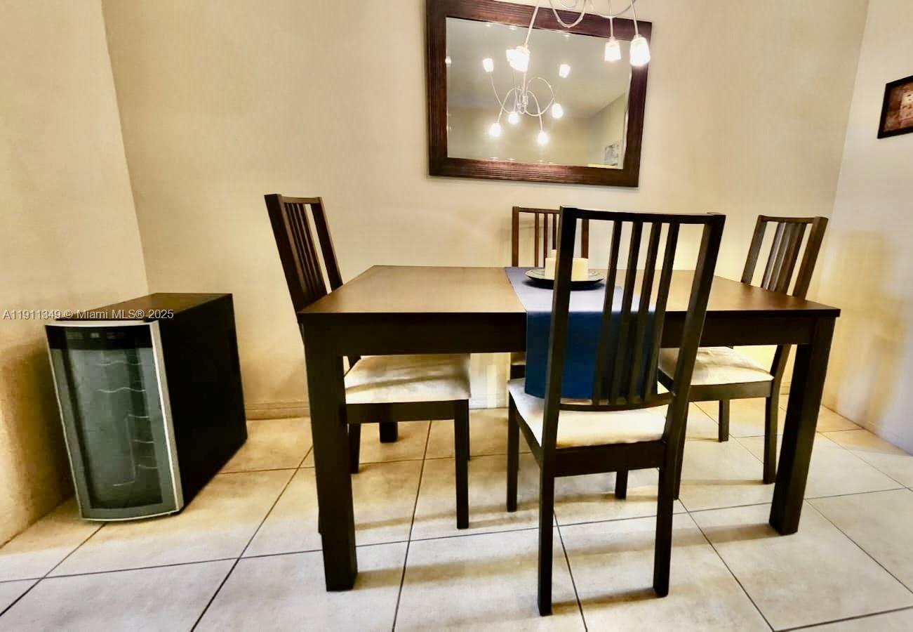 ELDORADO COUNTRY CLUB APT - Residential