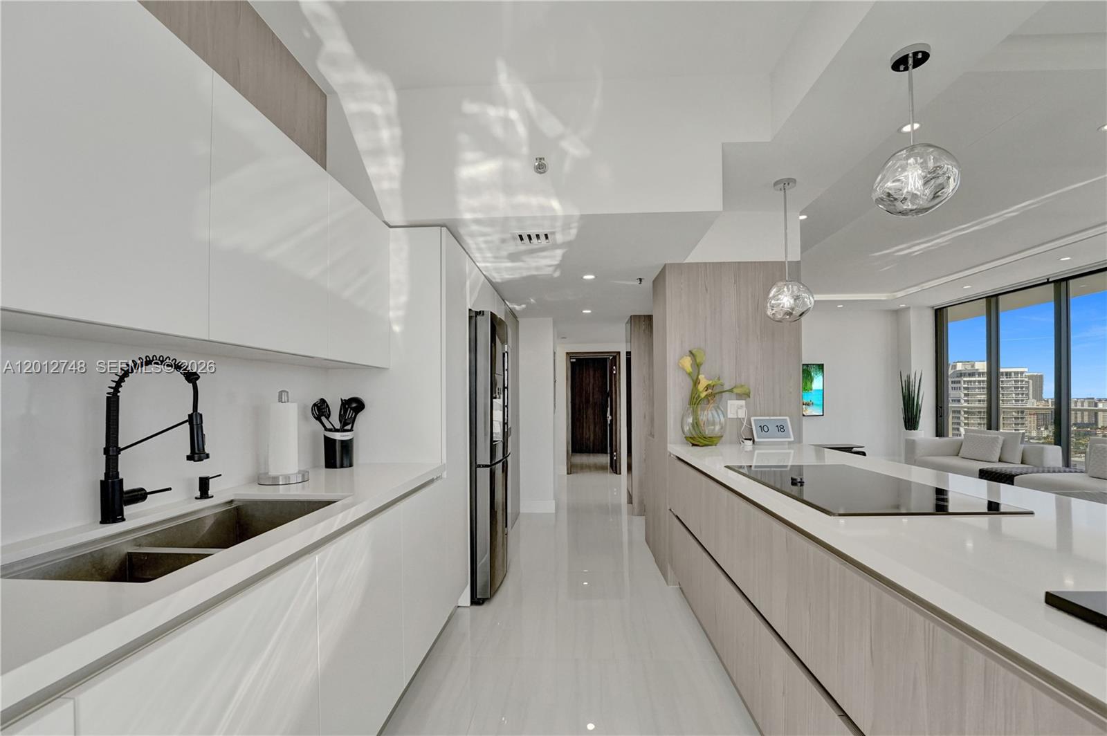 HAMPTONS WEST - Residential