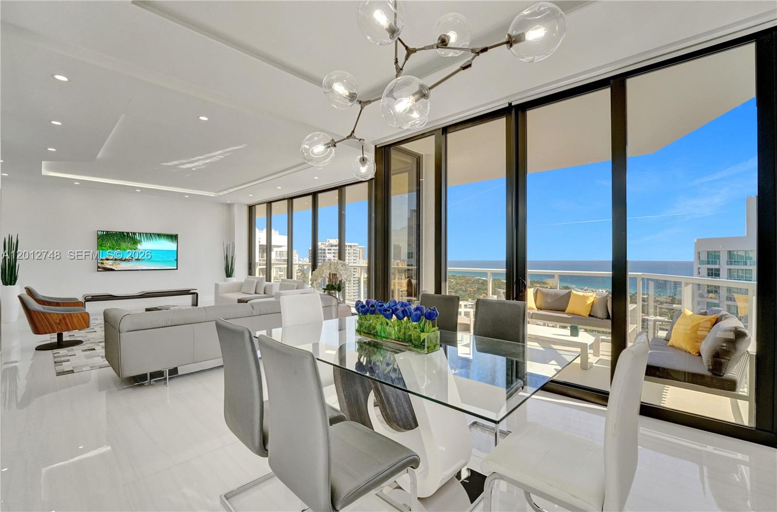 HAMPTONS WEST - Residential