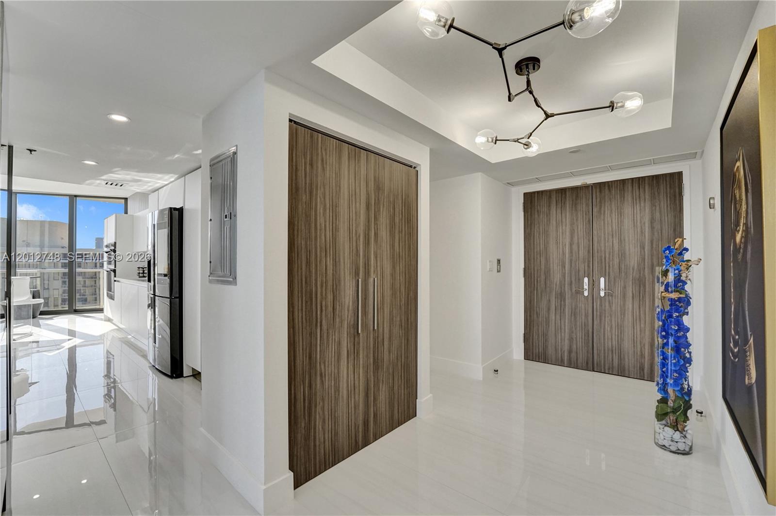 HAMPTONS WEST - Residential