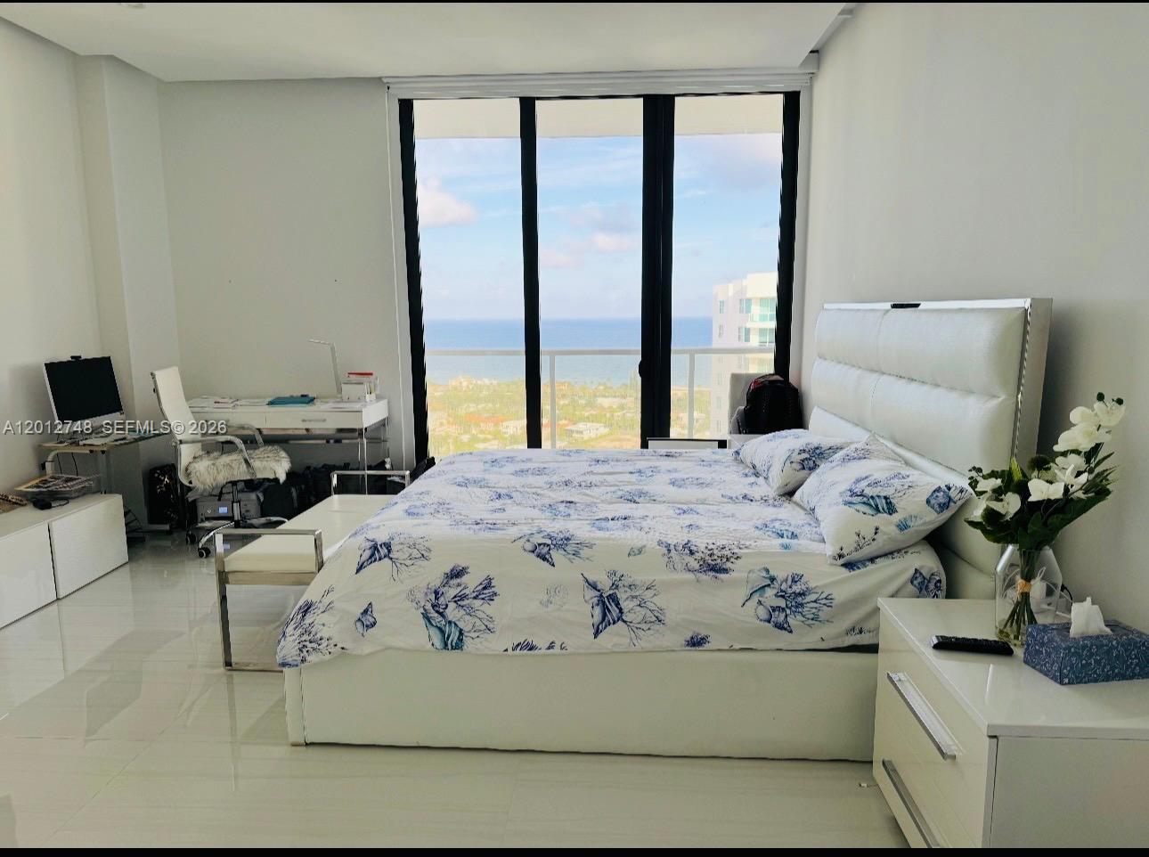 HAMPTONS WEST - Residential