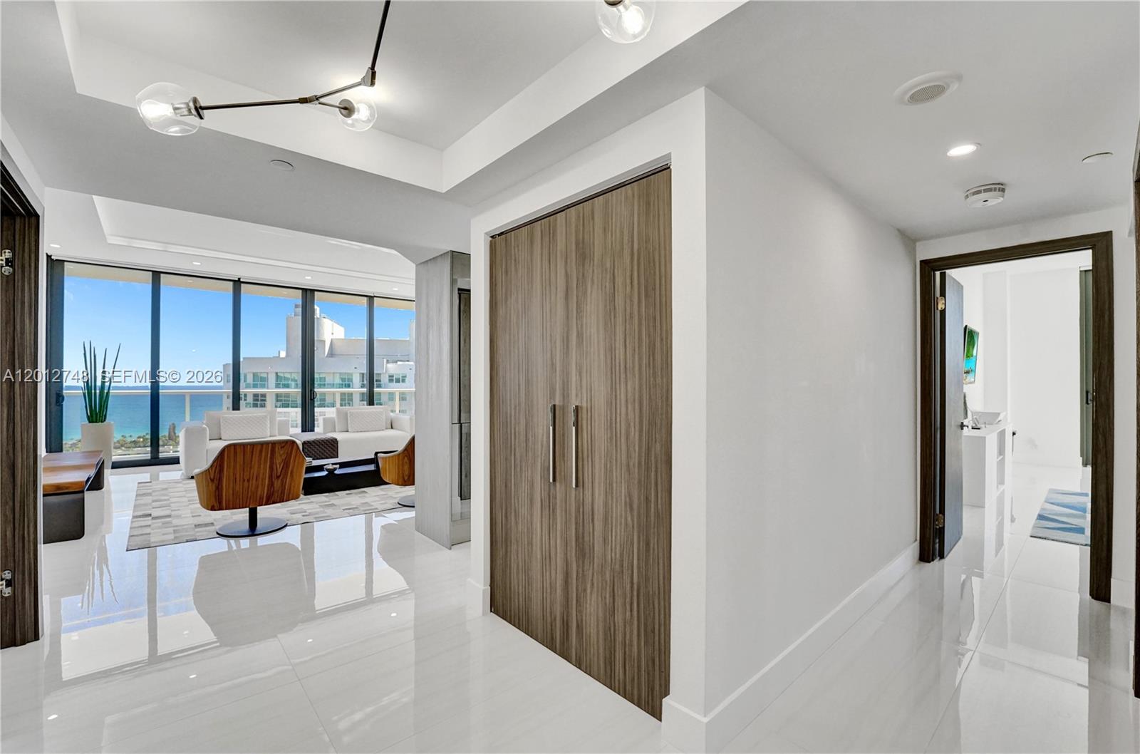 HAMPTONS WEST - Residential