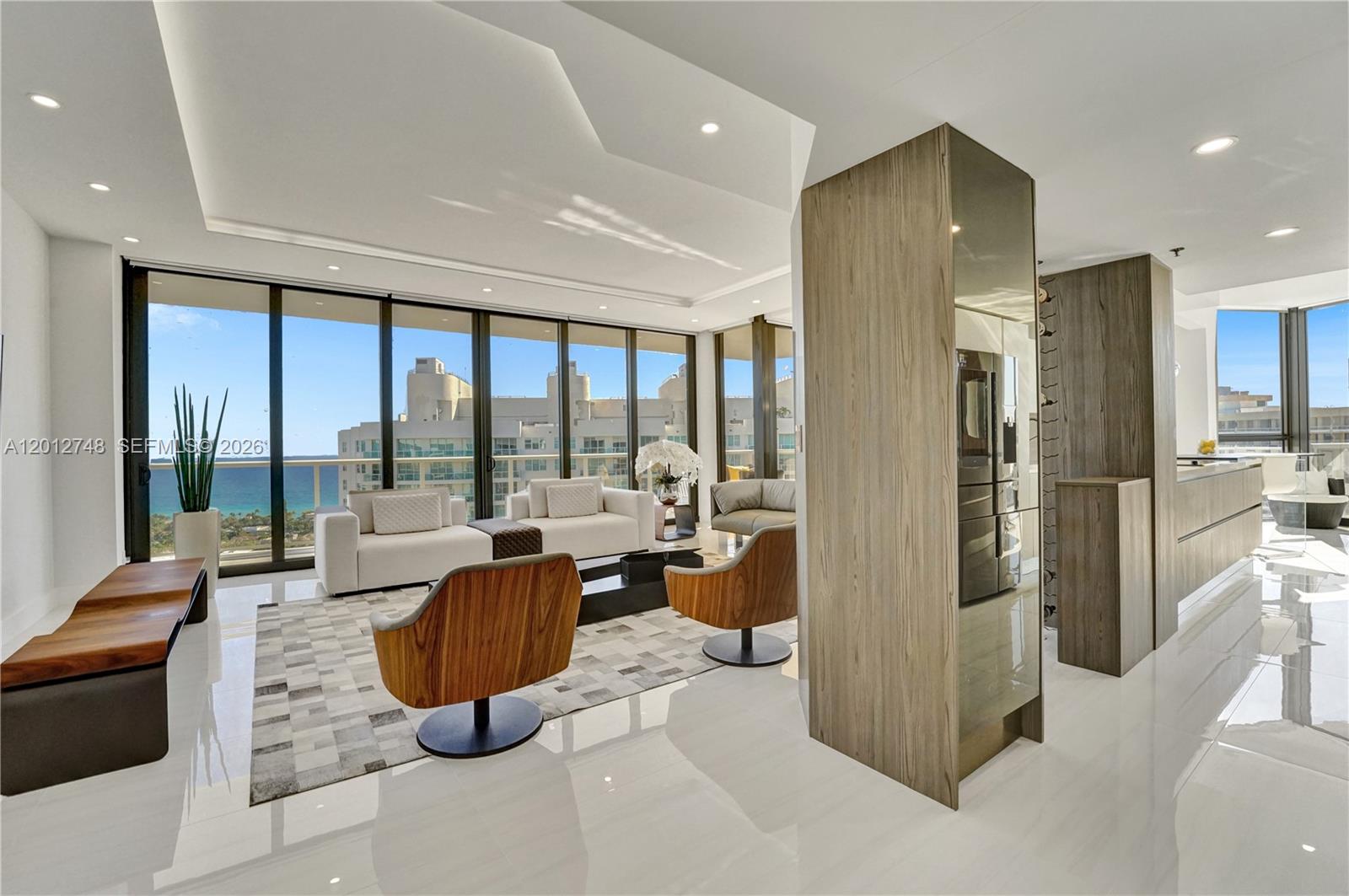 HAMPTONS WEST - Residential