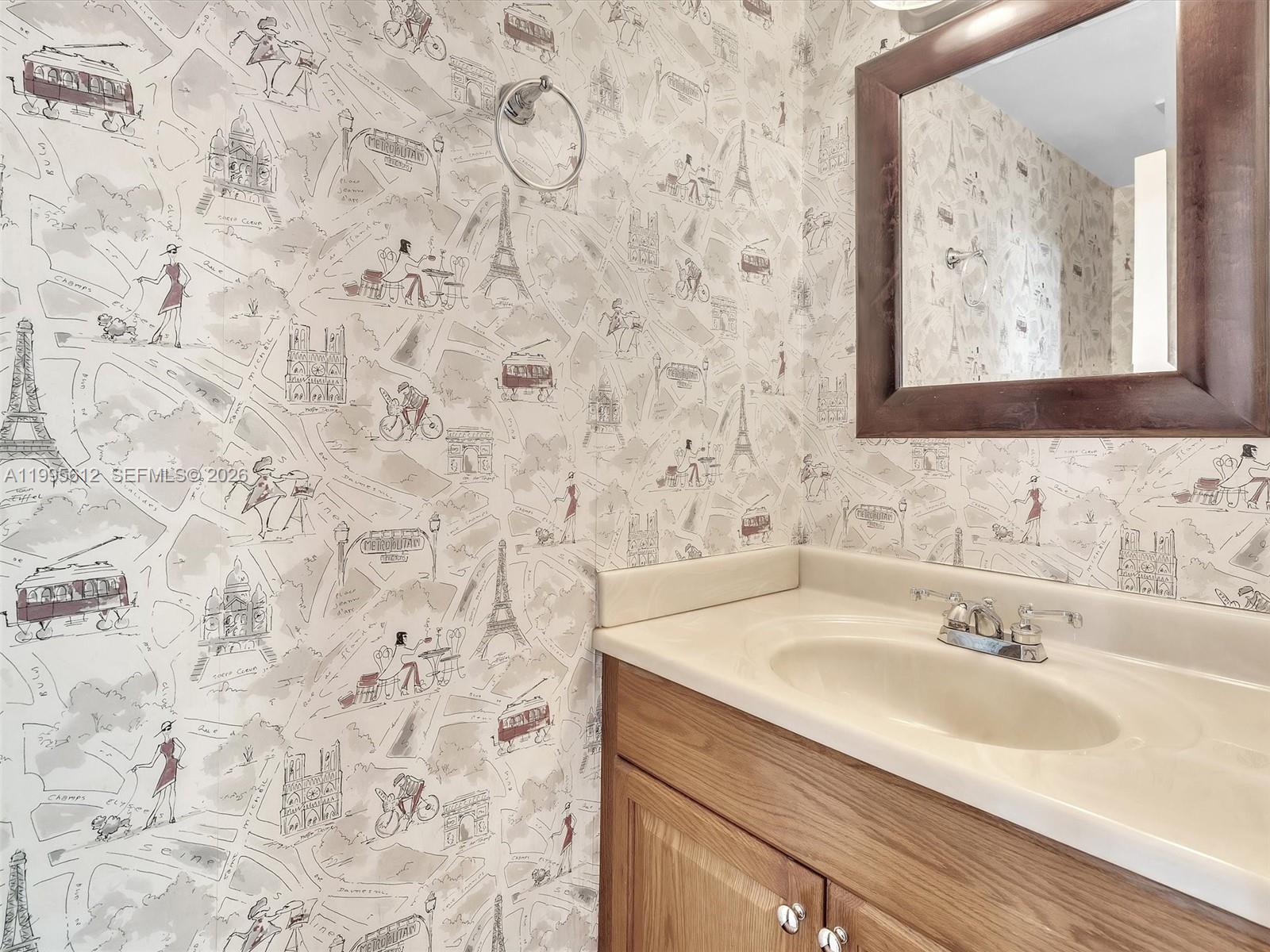 TENNIS CLUB TILDEN CONDO - Residential